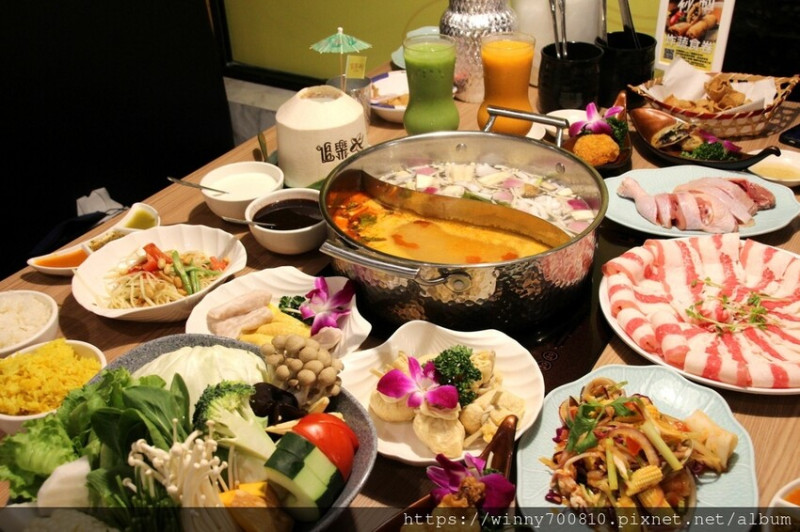 新北市板橋區新北/板橋 火鍋第一品牌 【追樂-祕式泰鍋物】最強「冬蔭功湯頭」超有特色！雙人鍋才$1099，C/P值超高！讓你