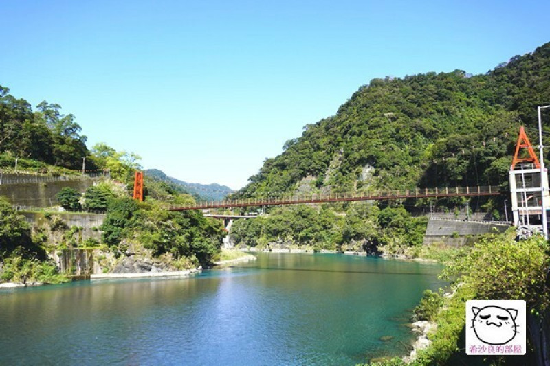 烏來觀光．三橋串連原鄉輕鬆半日遊──烏來吊橋、觀光大橋、覽勝大橋