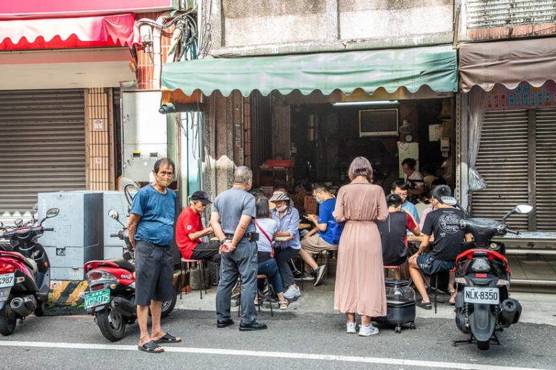 宜蘭縣宜蘭市火生餛飩麵店｜沒有招牌卻是在地人超愛的麵店，40年歷史老字號餛飩麵