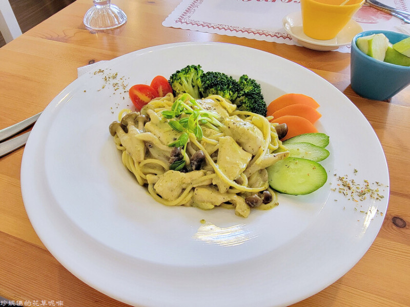 【桃園市大溪區】文創咖美食館｜近老阿伯現滷豆干