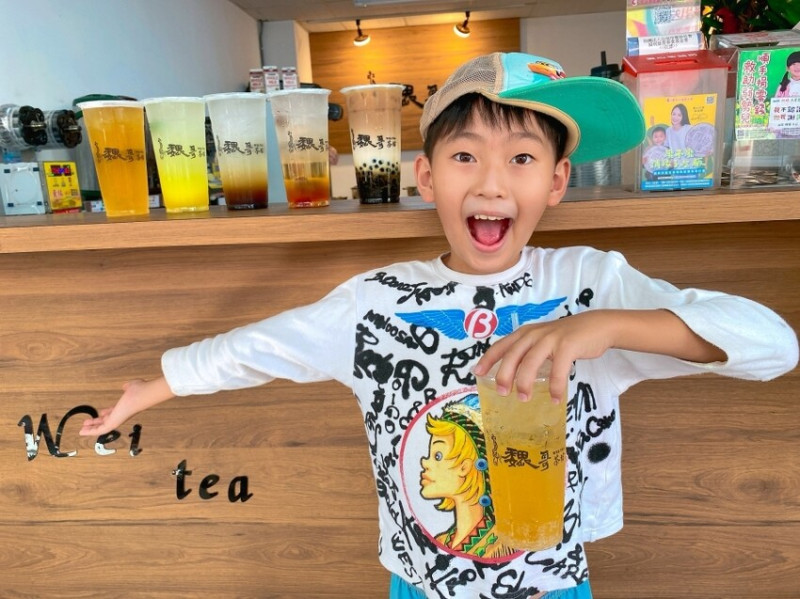 高雄飲品推薦～魏哥茶坊驚喜飲品，只有熟客才知道～