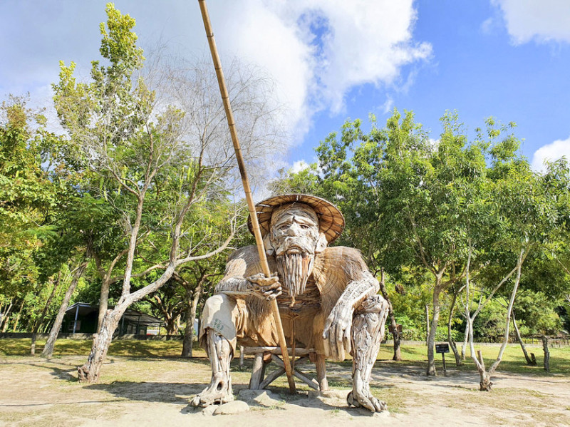 【台東景點】池上 大坡池 釣魚老人 漂鳥197 縱谷大地藝術季《何時》裝置藝術