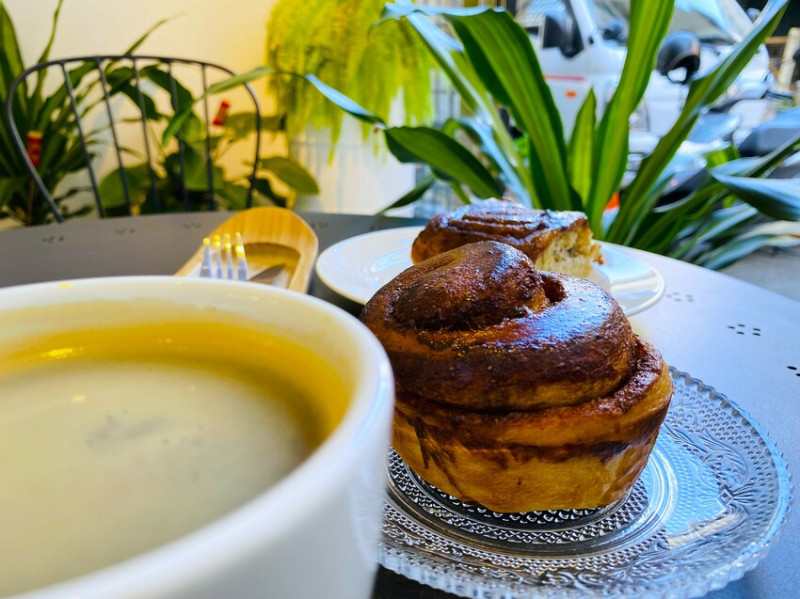 【台中 甜點】CHIU CHIU邱邱甜點，美式口味的肉桂捲專賣。肉桂迷聞香而來