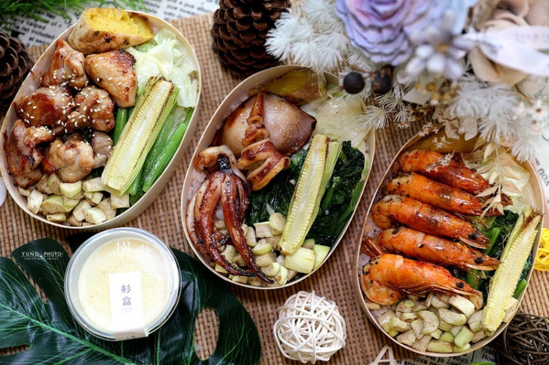 網美系木盒便當！五星飯店等級營養家常菜 不是健康餐盒卻是好吃餐盒｜杉盒便當製所(台中大里美食)