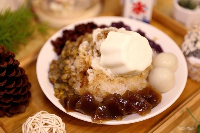 芋頭控必吃！手工熬煮古早味刨冰 療癒系冰品 日式文青甜品專賣店｜純賣冰 黑糖刨冰、豆花(台中太平甜品)