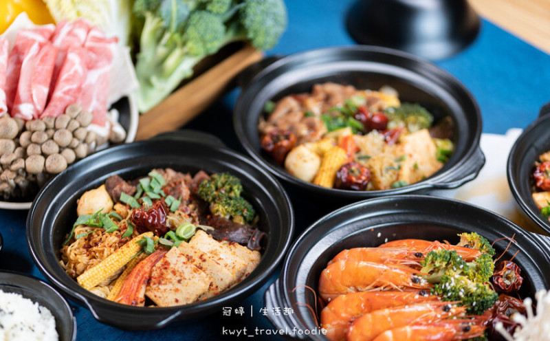 【嗜麻殿麻辣炒乾鍋佳里總店】巨大活蝦太鮮！佳里美食餐廳推薦，麻辣控力推，一鍋雙饗太滿足│菜單