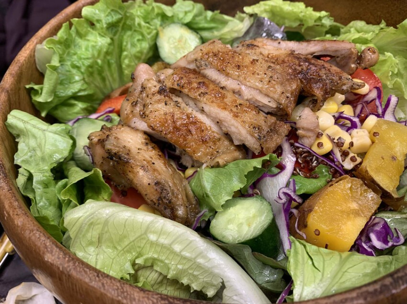 【台北｜Woopen木盆沙拉】：OL的最愛，打造最佳午餐選擇，木盆沙拉讓你輕食又滿足