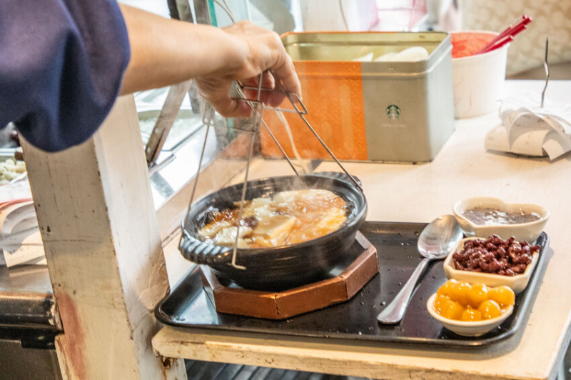 宜蘭縣宜蘭市原來豆花｜炙熱大份量陶鍋豆花！在地人都推薦的古早味豆花名店