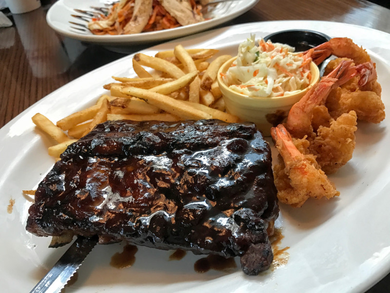 【高雄 星期五餐廳。TGI Fridays 萬聖節驚喜派對】夢時代店