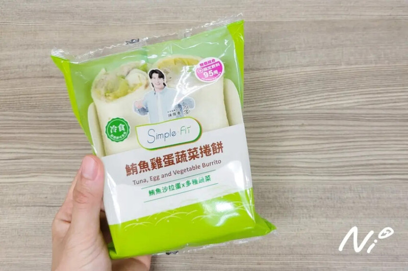 [便利商店]7-ELEVEN。【Simple-Fit】鮪魚雞蛋蔬菜捲餅