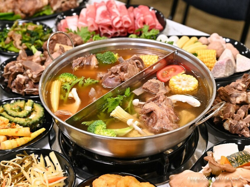 正老林羊肉爐吃到飽｜台中高評價羊肉爐吃到飽再一間，羊肉塊、羊腳筋、羊肋排、羊大骨任你吃到飽～ - 糖糖's 享食生活