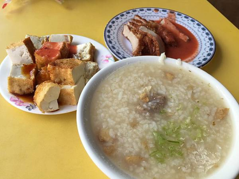 三重美食_大同市場無名鹹粥