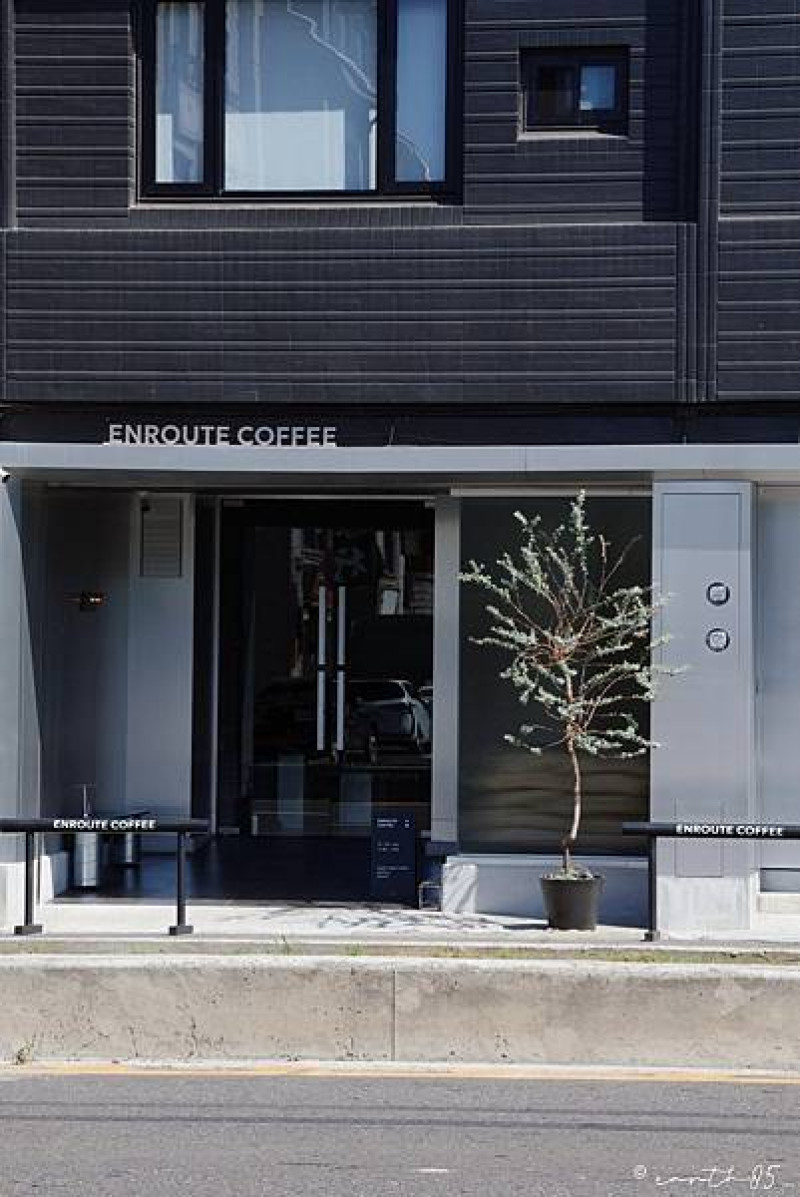 [ 桃園美食 ]引路咖啡 Enroute Coffee-桃園大溪新開幕咖啡廳 自己的布丁自己甩