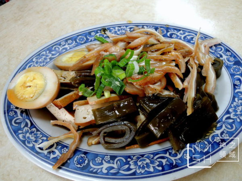 [台北食記] Nash 吃 用餐時間總是客滿的 同客餃子館