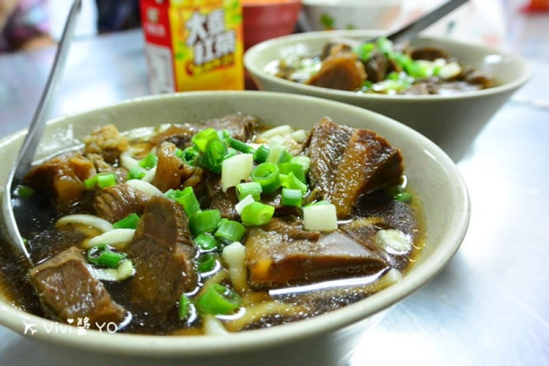 *台北萬華區 西門商圈* 富宏牛肉麵(原名建宏牛肉麵) 24小時 老店 平價 傳統美食小吃