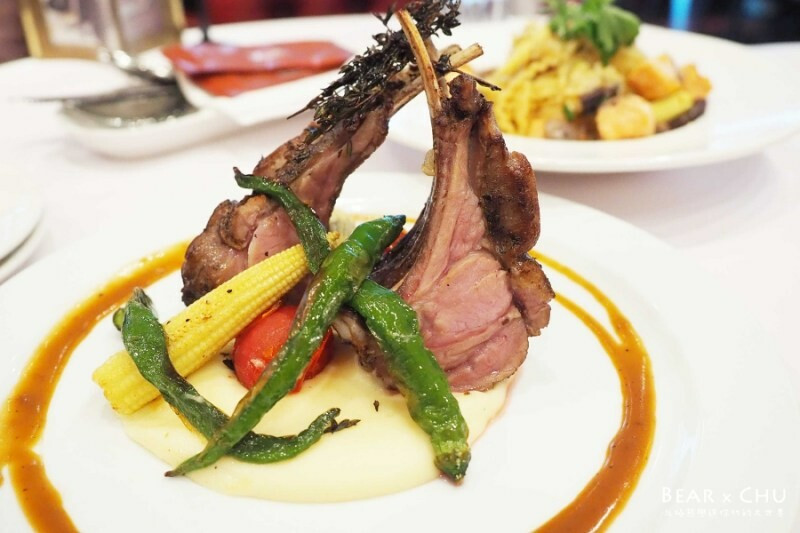 台北忠孝復興SOGO美食推薦｜阿瑪迪斯咖啡館精緻義牛排排餐&義大利麵・歐洲比利時進口蜂雪頌Glacio冰淇淋香