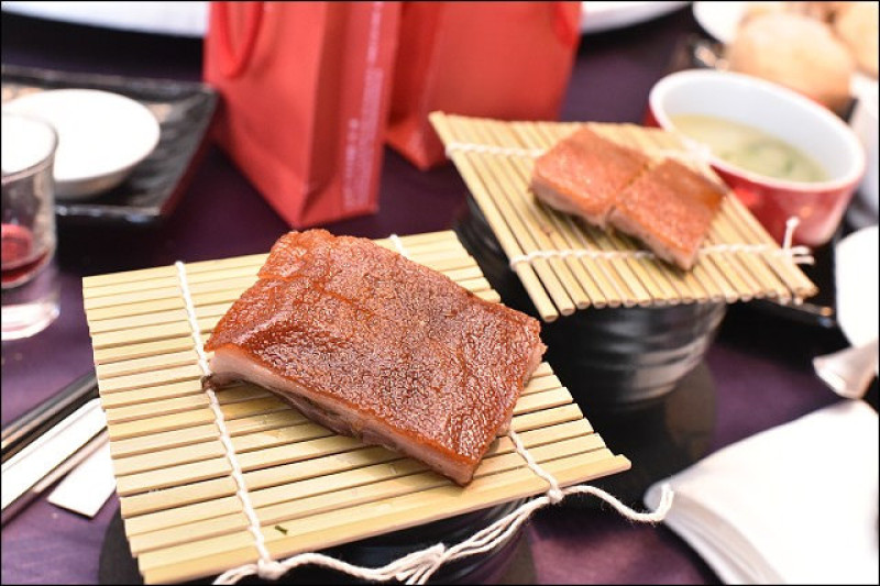 《捷運板南線/台北車站/京站美食》君品酒店頤宮中餐廳9/17-9/19期間限定快閃～香港米其林勝記．澳門葡國料理加路．李家菜．杏香園甜品原價來台！