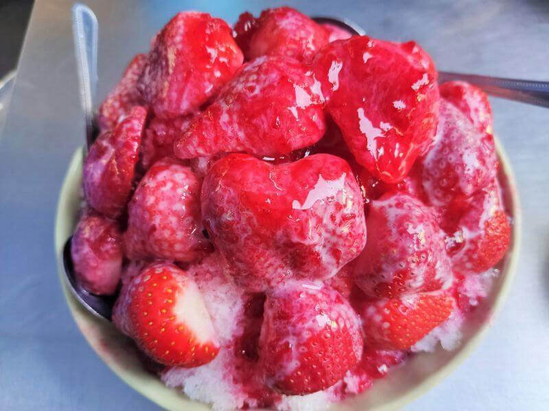 冰鄉-台南/冬季限定草莓冰堆半山高沒有耐心等不要來 - 潔絲蜜愛生活