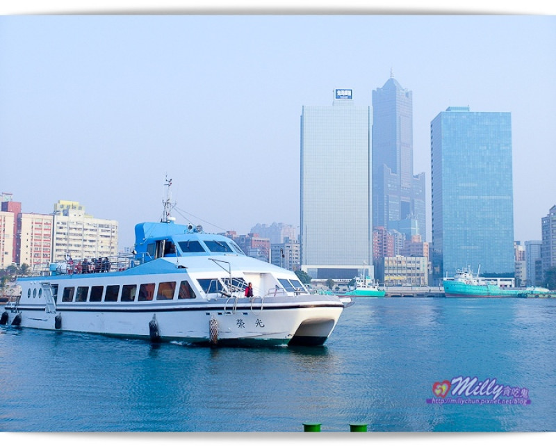 ◆高雄。景點推薦◆真愛碼頭「觀光遊港輪。海上饗宴」三合一歡樂遊(欣賞不同面貌的高雄港)