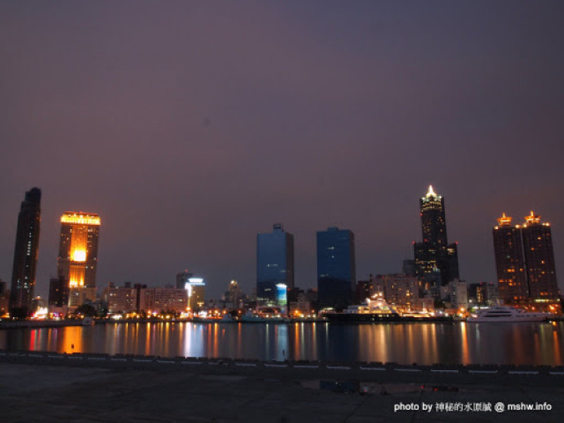 痞子英雄(Black & White)拍攝景點巡禮 ~ 高雄鹽埕"真愛碼頭&電影版南區分局"