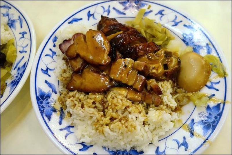 《捷運中和新蘆線/輔仁大學站/丹鳳站美食》香城燒臘小館~下新莊排隊美食