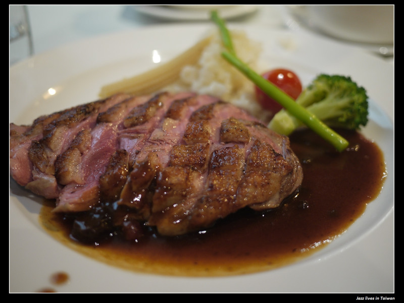 [幸運草餐廳]新莊泰山五股一帶最方便的大型聚餐場地