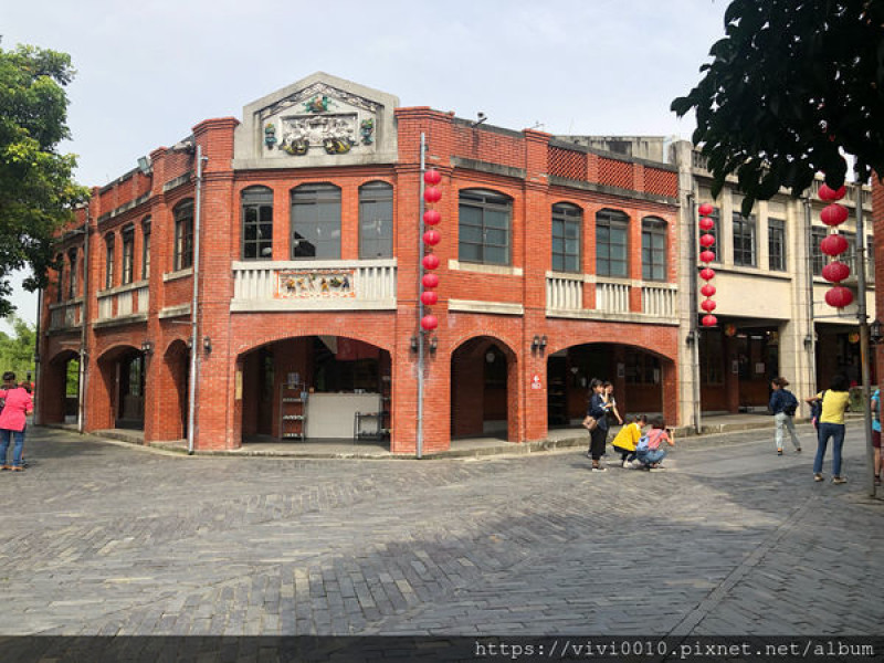 圓圓家出去玩-《宜蘭景點》好玩、好吃、好好拍!宜蘭傳統藝術中心，溜小孩來這就對了
