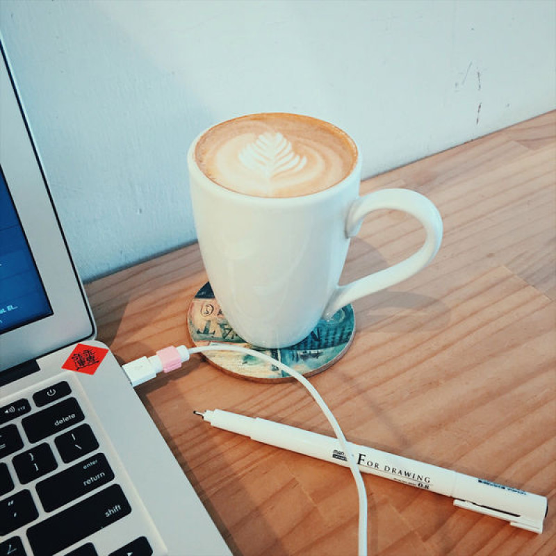 ［台北/美食］咖啡實驗室，貓咪友善精品咖啡，熱拿鐵奶泡濃郁超幸福💕 /近捷運忠孝新生、華山藝文園區