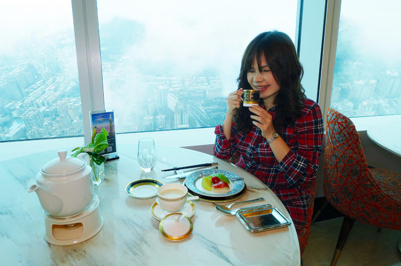 頂鮮台北101店，台北101 86樓海鮮餐廳，新裝潢、新菜色，有現撈活海鮮的101景觀餐廳，聚會、婚宴餐廳推薦