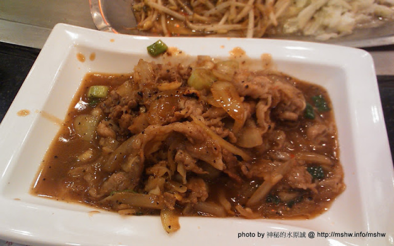 人不多但味道還不錯 … 台中西屯"皇品鐵板燒"家樂福文心店