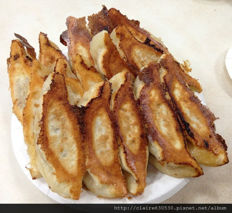 {食記} 阿財鍋貼，石牌總店