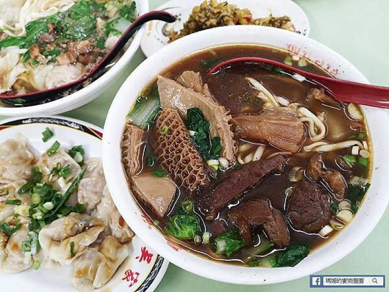 北投牛肉麵【吳家牛肉麵】網路推薦牛肉麵換我品嚐，結果大出意料…