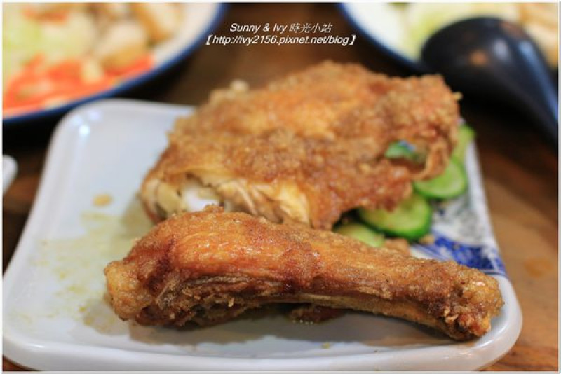 【台北萬華食記】玉林雞腿大王。西門町巷弄內美食，便當也能變傳奇