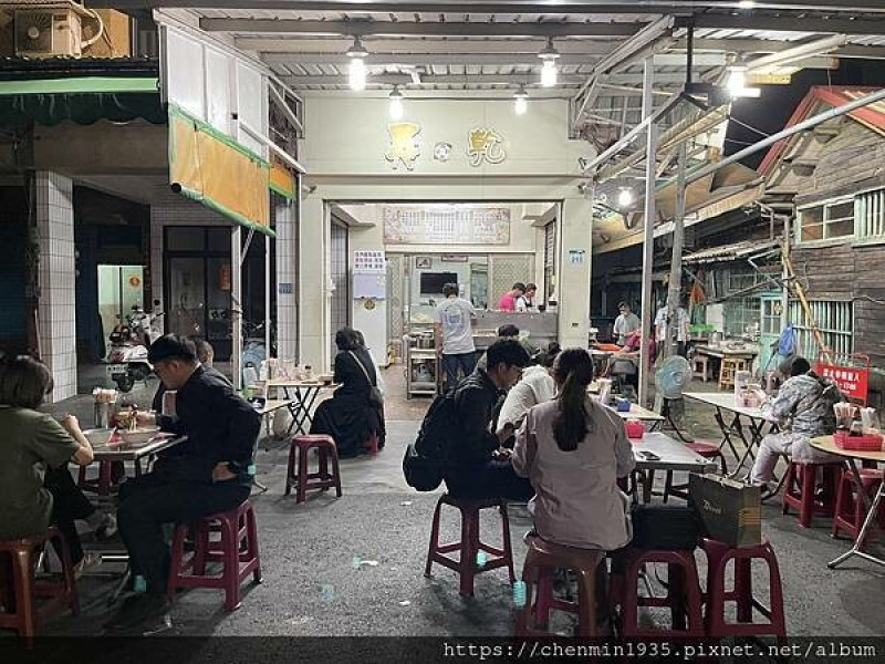 高雄市鹽埕區-黑乾溫州餛飩大王