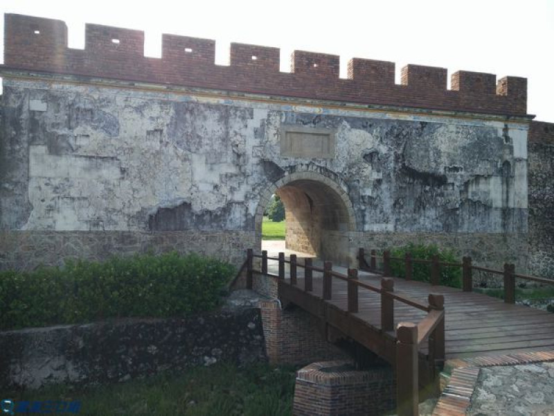 【遊記】高雄左營_鳳山縣舊城東門(鳳儀門)@體會著歷史的痕跡 感受著時代的不斷演進