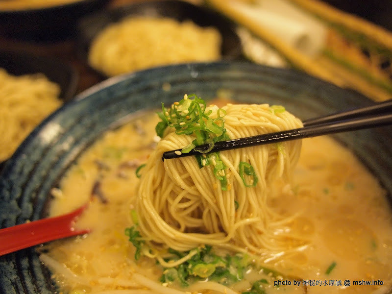 巷弄中的日式道地風味 ~ 台中西區"大海豚骨拉麵"