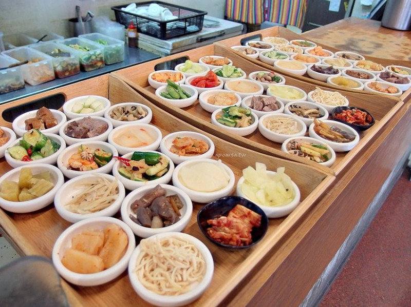 韓鄉｜台中老字號韓式料理餐廳 50多種小菜免費吃到飽