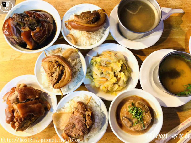 【彰化市】阿章爌肉飯筒仔米糕。超人氣晚餐＆宵夜。彰化縣政府旁排隊小吃