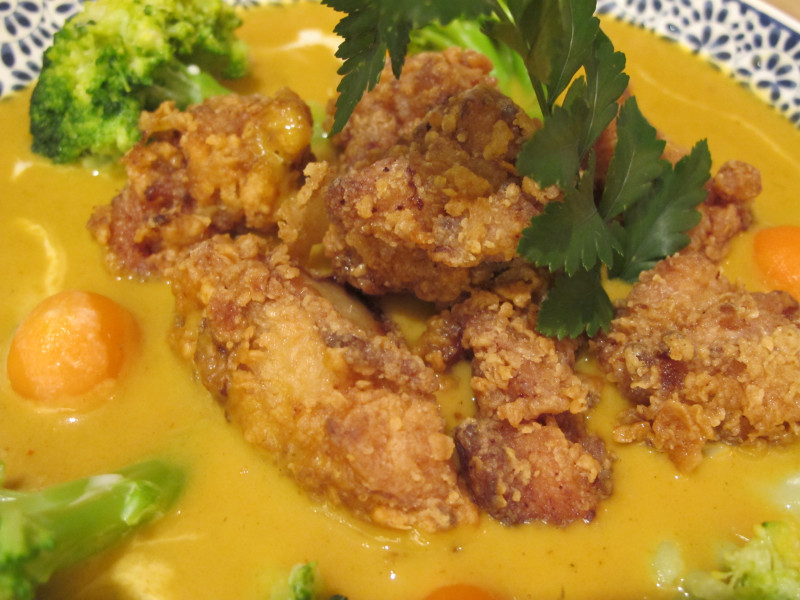 [食記] 尋訪中山站美食。長鼻子泰國餐廳LONG TRUNK THAI RESTAURANT。人少也能享用的泰式套餐!