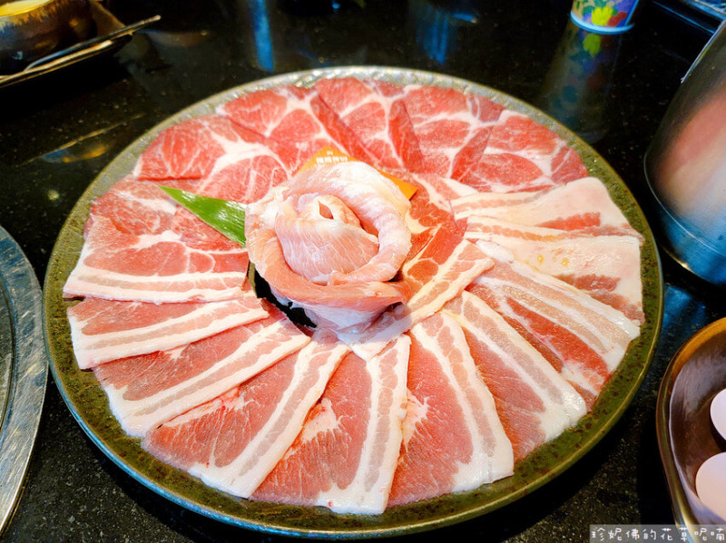 【高雄市鼓山區】高雄人氣燒肉餐廳｜碳佐麻里 高雄美術館店｜有地下停車場