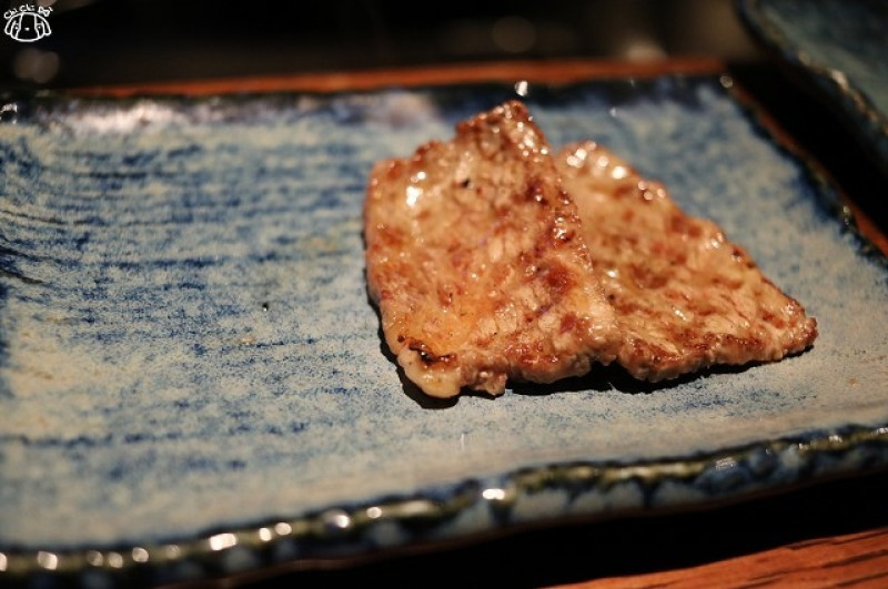 【台北大安．忠孝復興站】甕也燒肉（大安店）-專人桌邊服務．東區燒肉推薦．炭火燒烤．單點燒肉