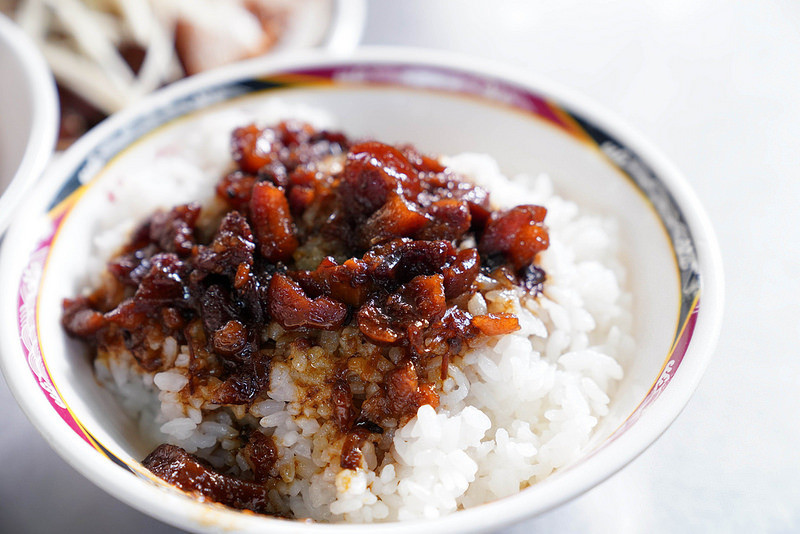 【北投美食】矮仔財滷肉飯｜北投市場｜排隊美食｜北投｜台北美食｜
