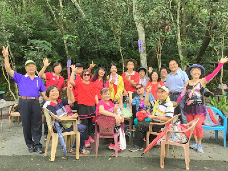 桃園景點[百吉步道] 善妹好友半日遊；林蔭密布，芬多精瀰漫，好走、好拍、好悠閒