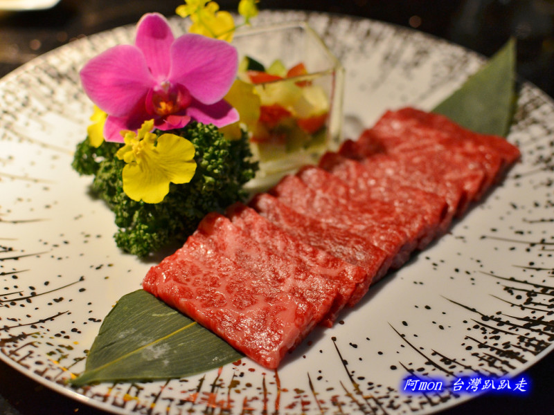 <台中西區>食記:塩選燒肉~鼎王集團精緻燒烤之舞鹽弄醬饗牛肉(試吃)