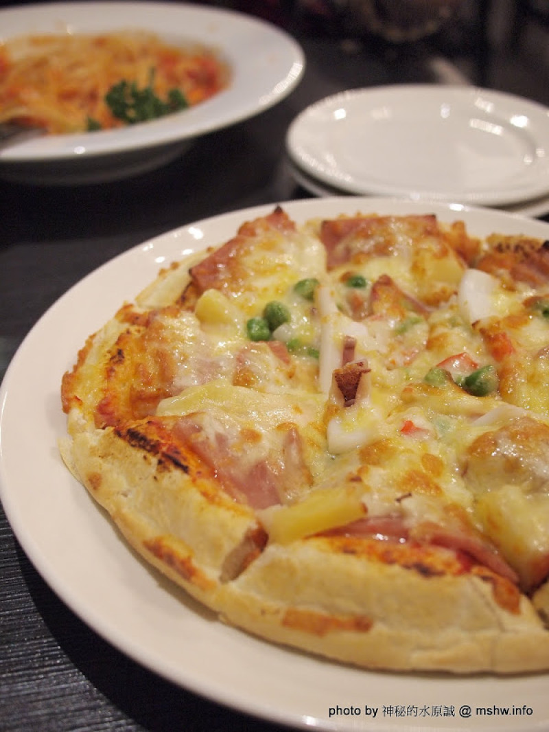 建議菜單是披薩跟烤雞!!