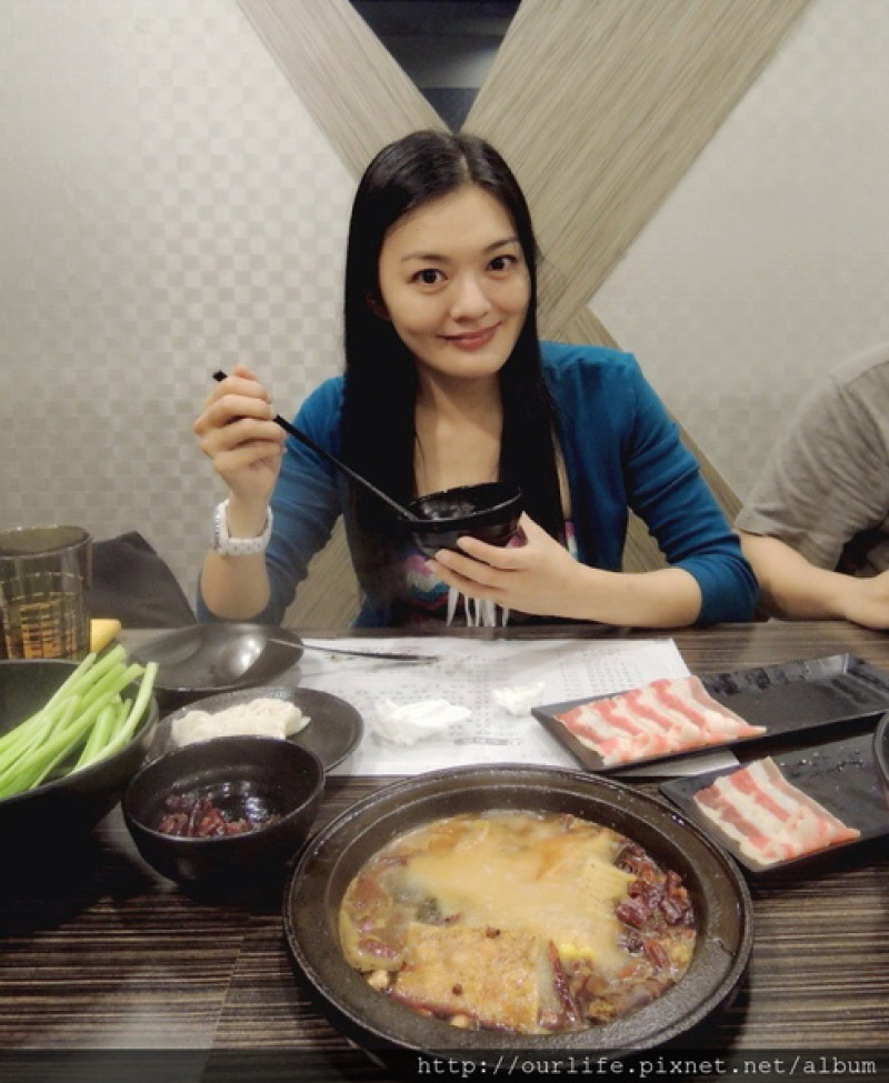 台中．依舊讚不停的雪花牛蒙古鍋@饗焱食上(+wifi)