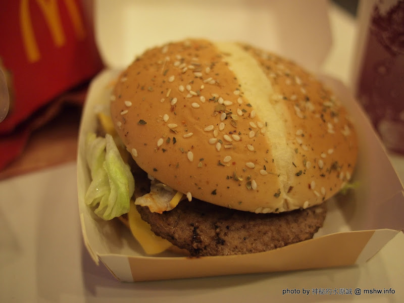 看到新口味就是要給它騙一下XD 世界美味賞第三彈