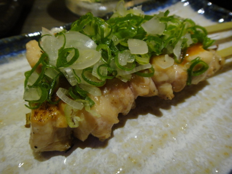 堅持950度熱情 仁愛醫院急診室旁手串本舖串燒