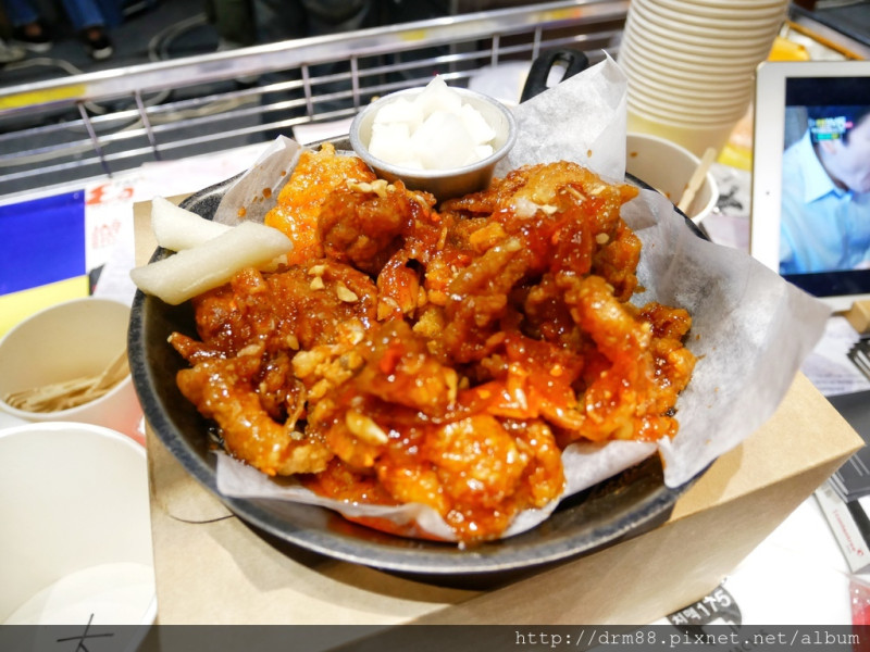 韓國控衝啊～台北信義新天地，韓國商品登場了！韓國街邊國民小吃、必買伴手禮@瑪姬幸福過日子