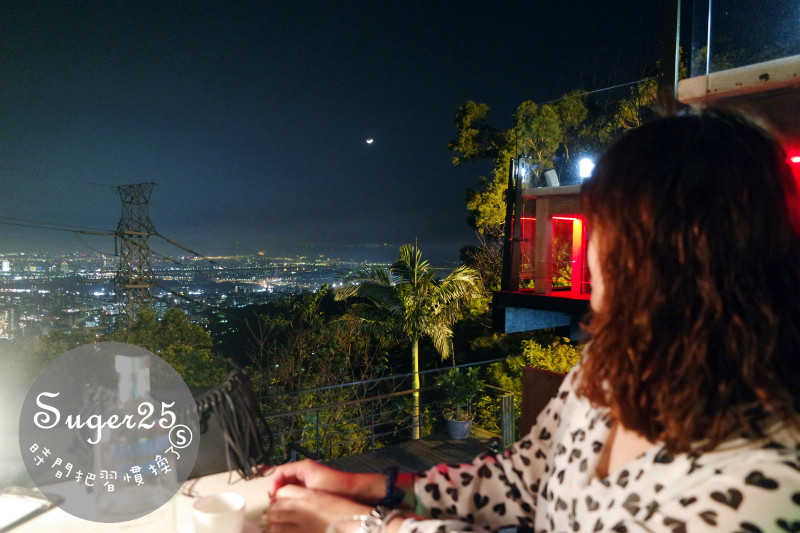 [景觀餐廳]迷人的101夜景//八卦夜未眠//迷人夜景一手掌握，拍不停的台灣之美!!--台北陽明山